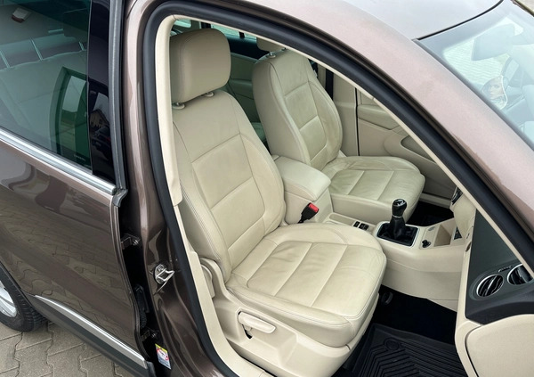 Volkswagen Tiguan cena 52900 przebieg: 184000, rok produkcji 2013 z Zawiercie małe 596